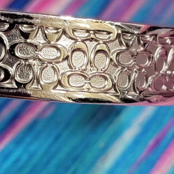 Coach Signature Kissing C's Bangle Bracelet - Picture 2 of 10